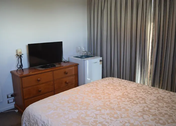 Bed & Breakfast In The Heart Of Fendalton